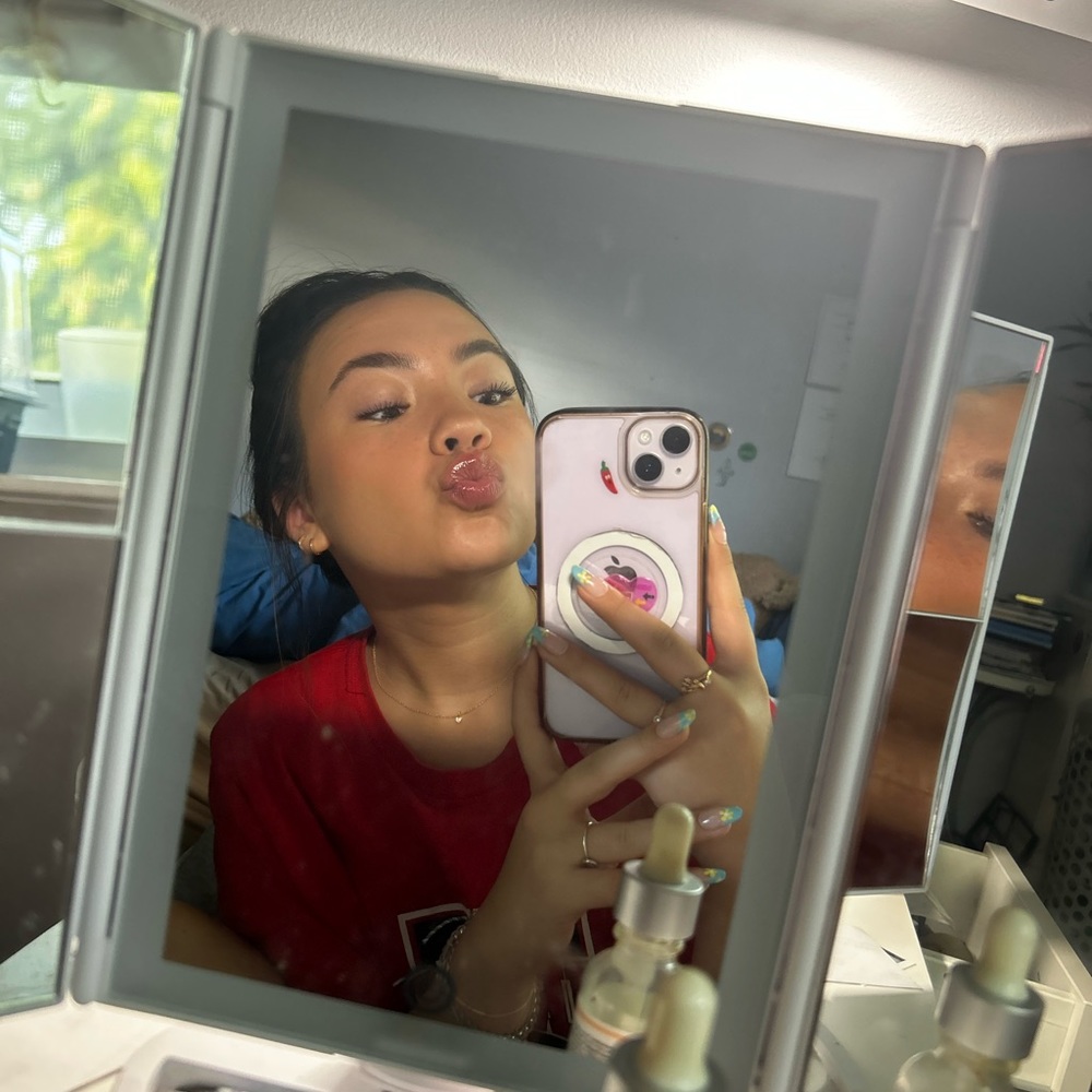 Meet your Posher, Emma